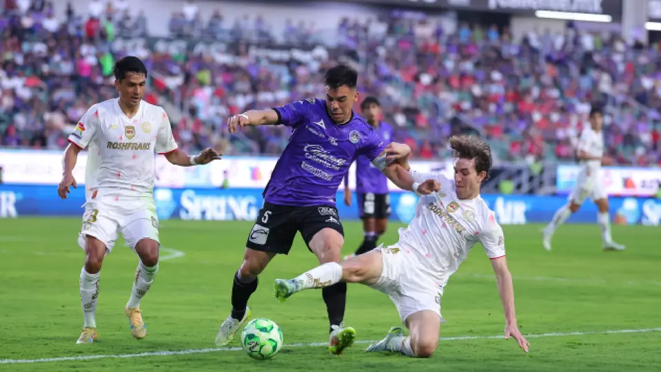 Marcel Ruiz, jugador de Toluca, ante Mazatlán | IMAGO7