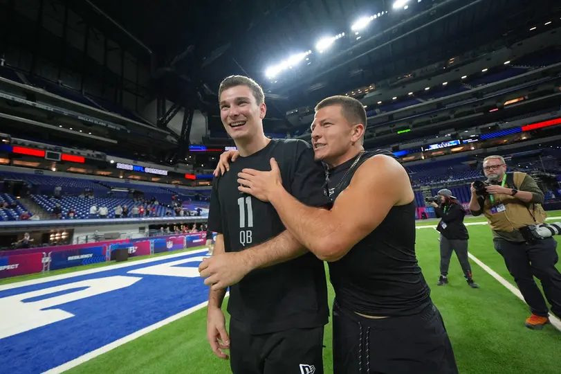 Diego Pavia y Fernando Mendoza durante el NFL Combine | AP