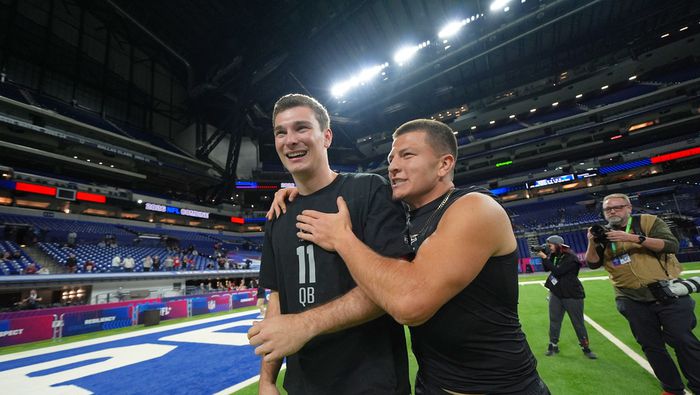 Diego Pavia y Fernando Mendoza durante el NFL Combine | AP