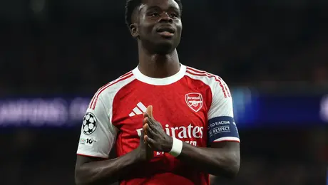 ¡Impulso para el Arsenal! Bukayo Saka está listo para regresar este fin de semana