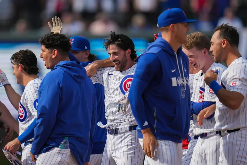 Cubs celebrando su victoria ante los Phillies