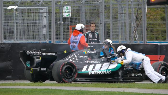 Los comisarios retiran el auto de Russell en el Gran Premio de Canadá 2026 | X: @F1