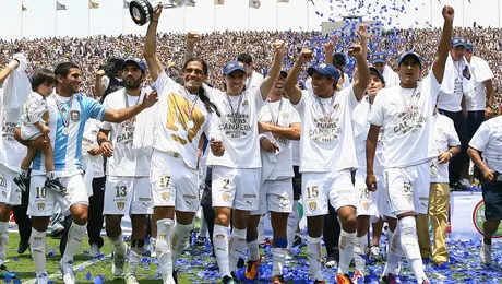 Puma apunta a volver a vestir a Universidad Nacional: ¿cómo le fue al equipo con la marca alemana?