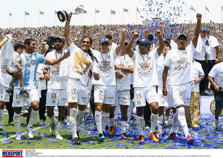 Pumas celebra el título del Clausura 2011, en el Olímpico de CU. l MEXSPORT