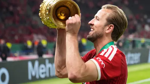 Harry Kane celebra con Bayern Munich en la Copa de Alemania | AP