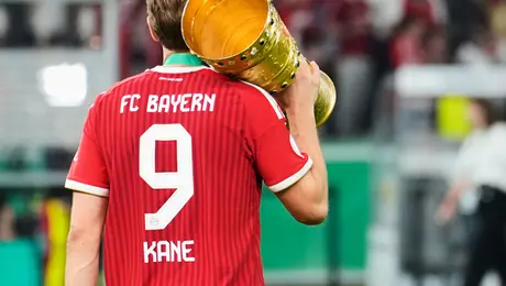 "No tiene para pagar": Presidente de Bayern Munich responde al interés de Barcelona en Harry Kane