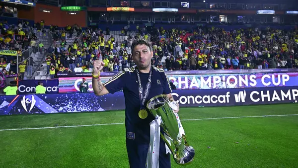 "¡Qué orgullo!": Ángel Villacampa celebra tras la obtención de otro título con América