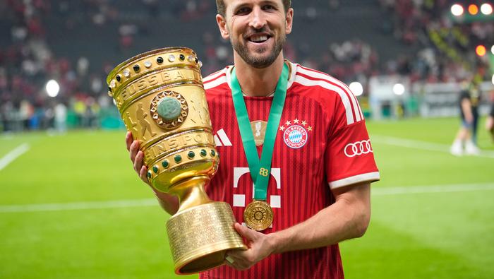 Harry Kane celebra con Bayern Munich en la Copa de Alemania | AP