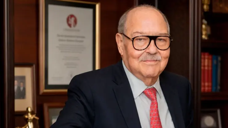 Coello Trejo encabezó investigaciones contra corrupción y narcotráfico durante su carrera./ IG: topsmexicolosmejoresabogados.