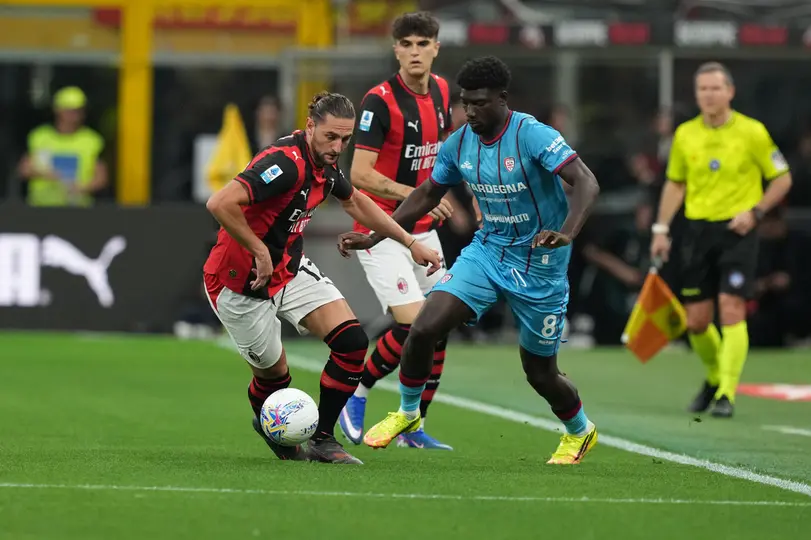 Milan cae en San Siro ante Cagliari l AP