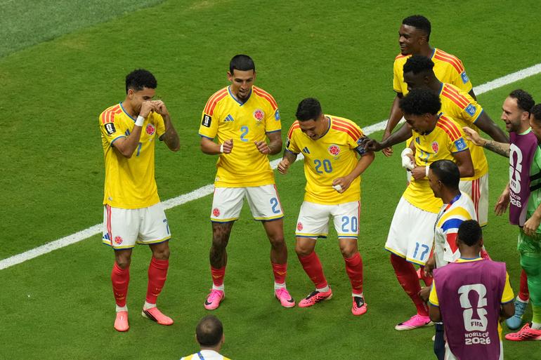 Colombia celebra el gol de Muñoz | AP