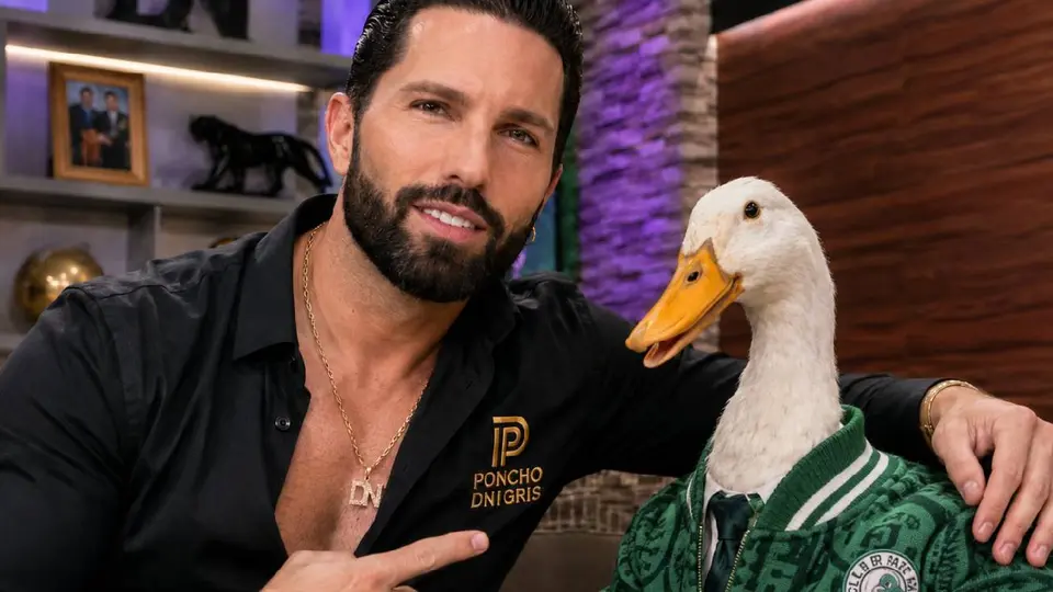Poncho de Nigris ofrece hasta 600 mil pesos por el Pato Merlín