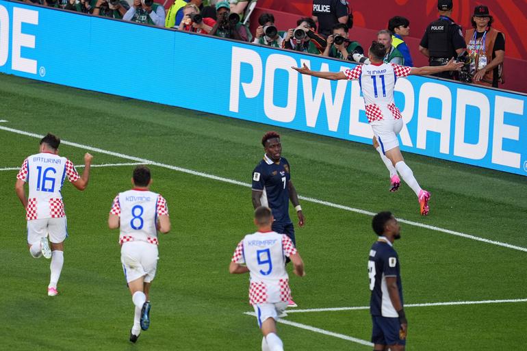 Jugadores de Croacia celebrando la anotación ante Panamá en la Copa del Mundo | AP