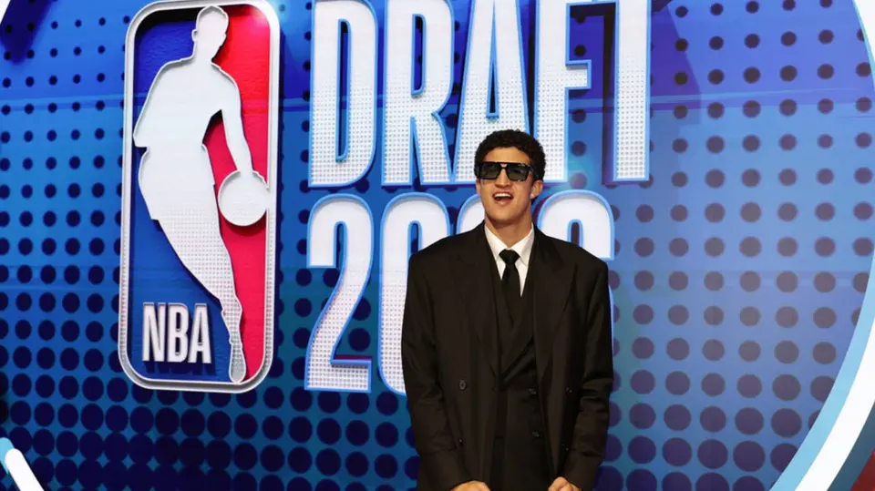 Karim López llega oficialmente a la NBA | AP