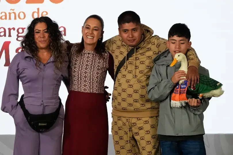 La familia del Pato Merlín no ha respondido públicamente a la propuesta realizada por el influencer regiomontano./ AP
