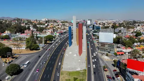 Fueron creadas por Mathias Goeritz y Luis Barragán en 1957, es considerado un referente del arte urbano monumental en México. / iStock