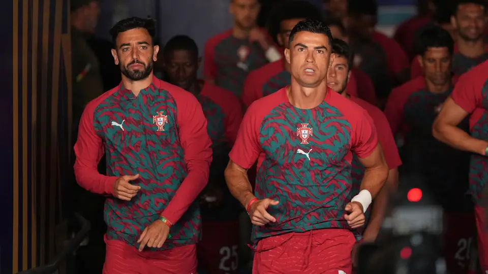 Bruno Fernandes destacó el papel de Cristiano Ronaldo en Portugal | AP