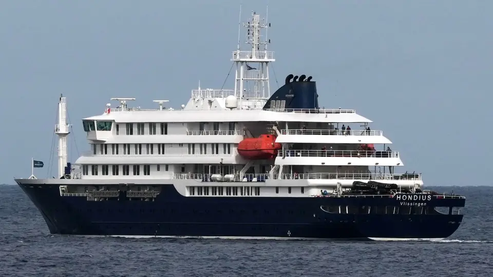 El brote de hantavirus registrado entre pasajeros del MV Hondius acumula 13 casos confirmados y tres fallecimientos./ AP