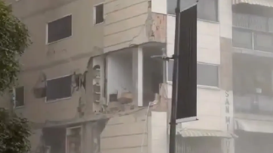 Varios edificios colapsaron y hasta el momento se desconoce el número de heridos y muertos / Especial
