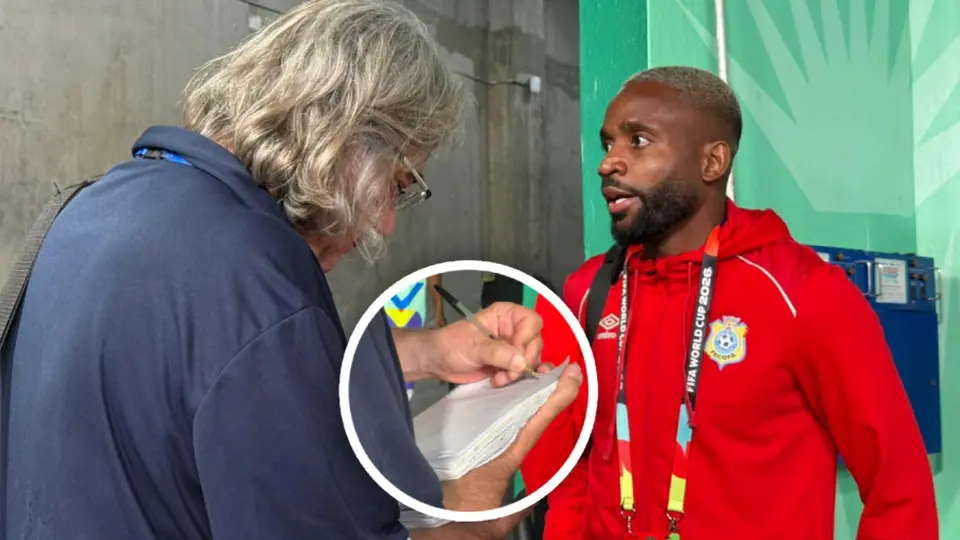 Lions Bernard, el reportero francés que desafía la era digital con su libreta