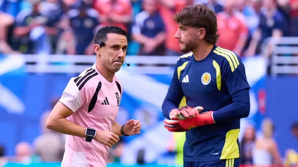 César Ramos Palazuelos, árbitro mexicano | MEXSPORT