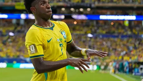 Tres de tres: Vinicius entra en el olimpo de Brasil tras marcar en toda la Fase de Grupos