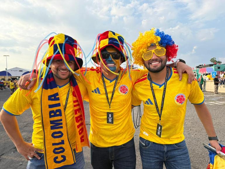 Aficionados de Colombia previo al partido ante RD del Congo | ALFREDO OLIVARES