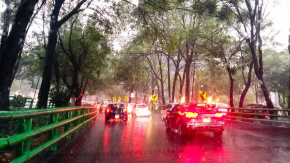 El pronóstico prevé lluvia en la capital. / iStock