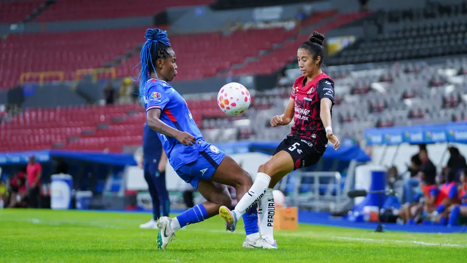 Atlas y Cruz Azul Femenil enfrentándose en el Clausura 2026 | IMAGO7