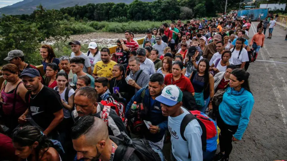 El proceso limita recursos legales disponibles en los procedimientos migratorios ordinarios / Redes