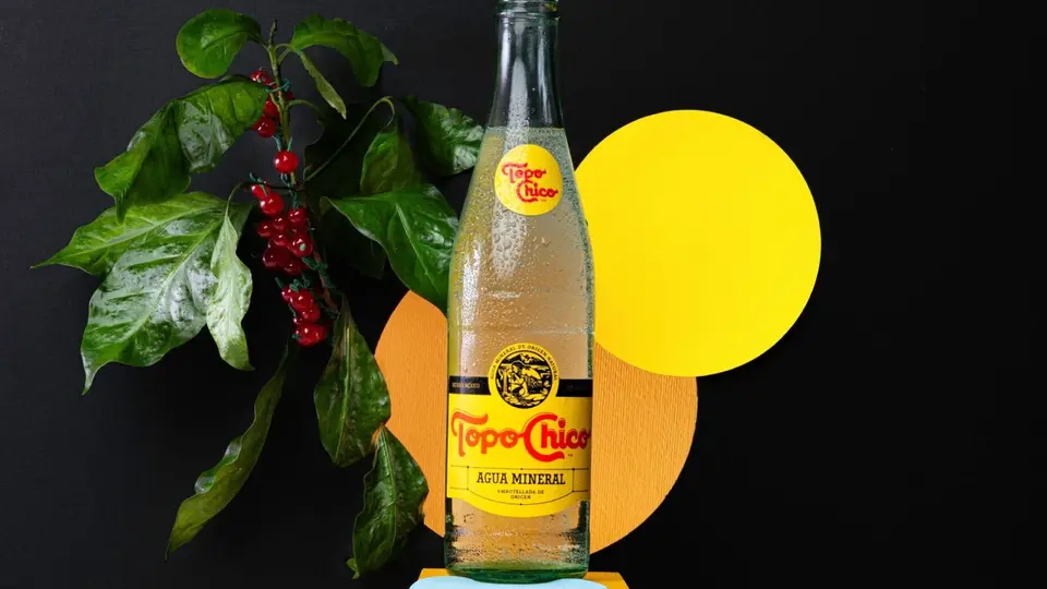 La empresa regularizó voluntariamente su situación fiscal y cubrió el monto establecido / FB: @TopoChicoMx
