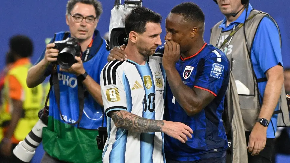 Jovane Cabral y Lionel Messi |MEXSPORT