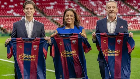Caliente.mx y Atlante FC celebraron, por todo lo alto, la alianza que impulsa el histórico regreso de "El Equipo del Pueblo"