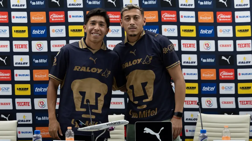 Víctor Arteaga y Luciano Herrera en su presentación con Pumas | X: @PumasMx