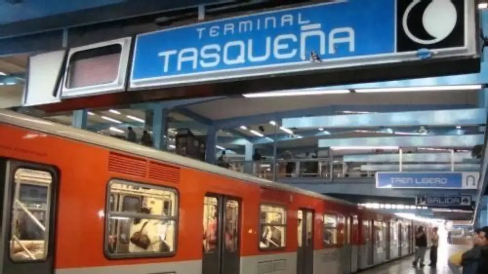 Alarma en Taxqueña: desalojan estación de la Línea 2 por conato de incendio