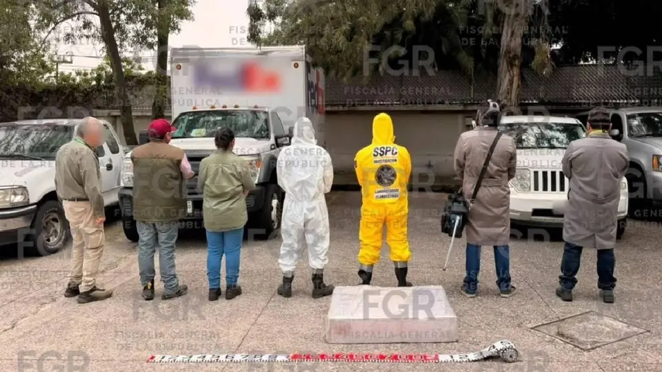 El material peligroso fue localizado dentro de un establecimiento de paquetería en CDMX./ FGR