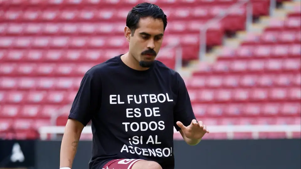 "¡Sí al ascenso!": Mineros protesta en el Estadio Akron antes de enfrentar a Tapatío