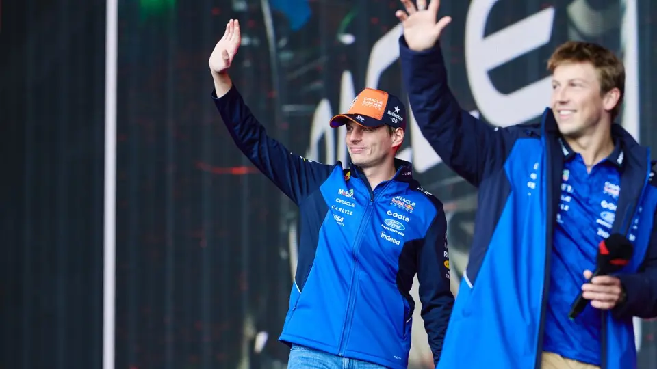 Verstappen y Lawson en el Gran Premio de Países Bajos 2026 | RED BULL