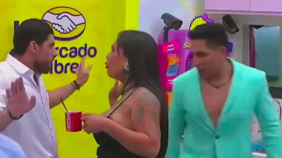 Karina Torres intervino para defender a Ese Pérez / Captura de pantalla