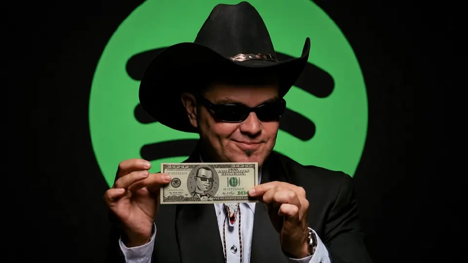 Aleks Syntek vive inesperado boom en Spotify: así crecieron sus reproducciones