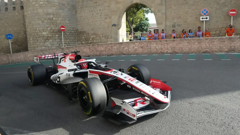 Esteban Ocon con Haas en el Gran Premio de Azerbaiyán | AP