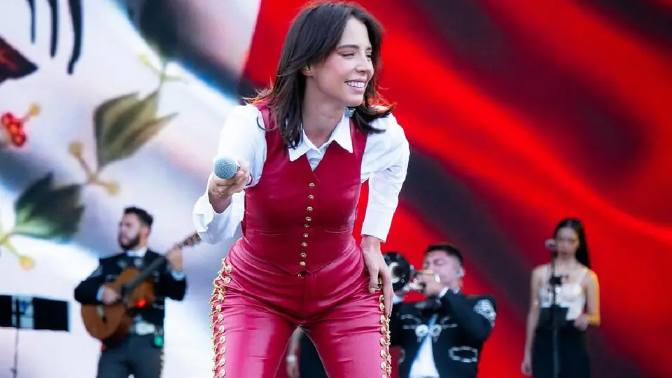 Majo Aguilar presentándose en el festival arre | INSTAGRAM