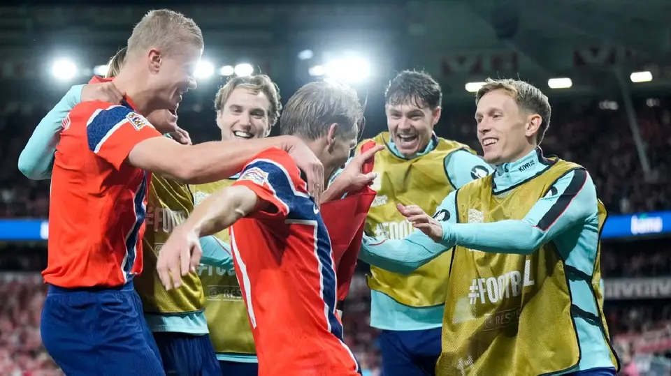 Selección de Noruega tras anotar a Dinamarca en Nations League | AFP