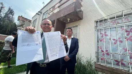 Doña Carlota recupera vivienda en Chalco tras más de 500 días; así fue la entrega