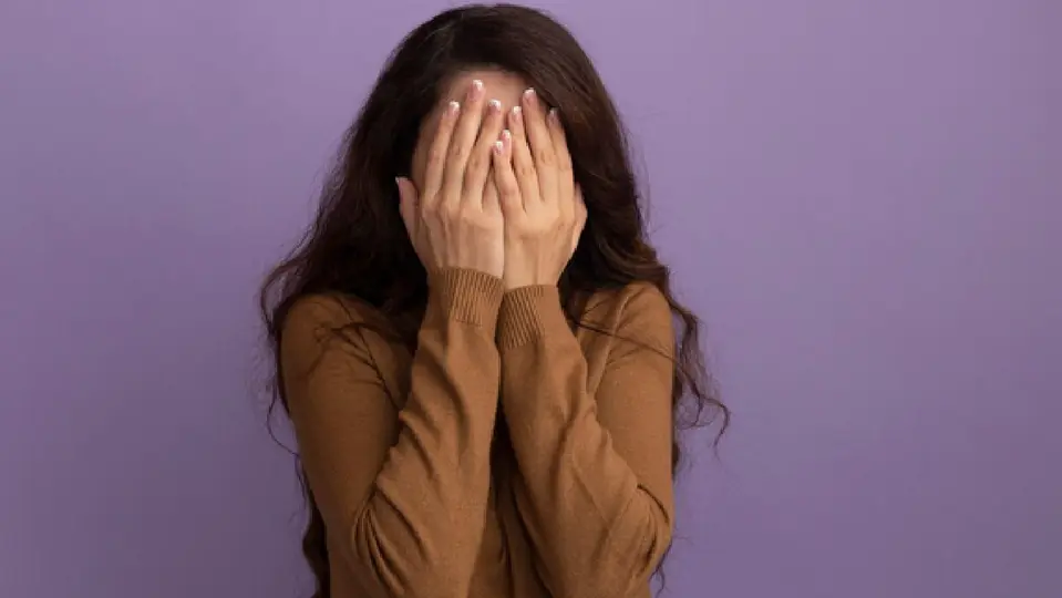La plataforma incorporará la Línea de las Mujeres 079, opción 1, dentro de sus recursos de ayuda / Magnific