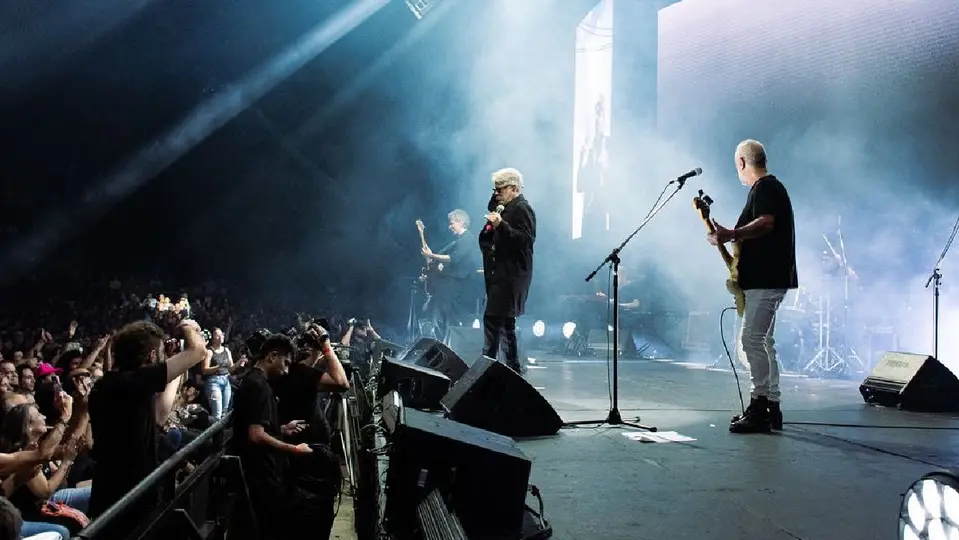 La banda argentina también anda celebrando sus 30 años de carrera / FB: @losestelares2