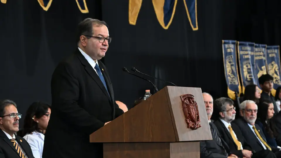 El rector Leonardo Lomelí Vanegas confirmó la posible medida para aulas de bachillerato y licenciatura / FB: @FacultadIngenieriaUNAM