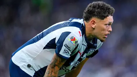 Ocampos trabaja en su recuperación y sería baja ante Toluca