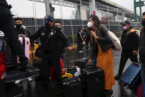 Covid-19: Relaciones Exteriores pide a viajeros mexicanos tomar medidas ante nuevas variantes