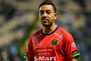 Marco Fabián: Futbolista que más caro cobra saludos mientras se encuentra sin equipo